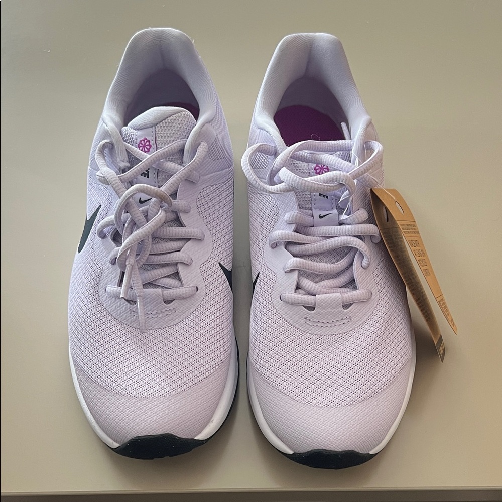 Nike Women's Light Purple Sneakers